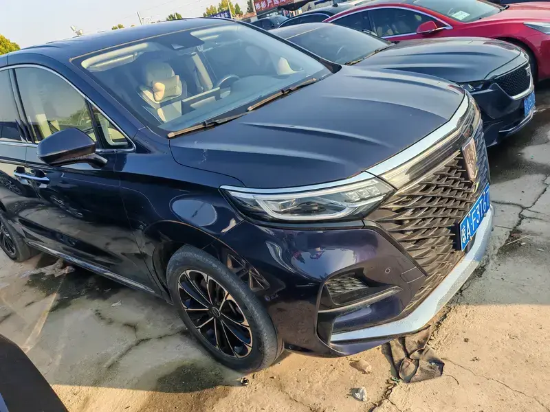 2021 Roewe iMAX8 с пробегом 98 000 км