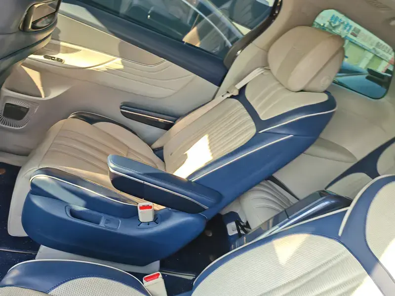 2021 Roewe iMAX8 с пробегом 98 000 км