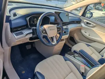 2021 Roewe iMAX8 с пробегом 98 000 км