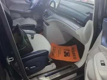 2021 Roewe iMAX8 с пробегом 84 000 км