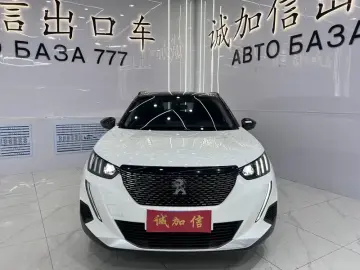 2022 Peugeot 2008 с пробегом 15 000 км