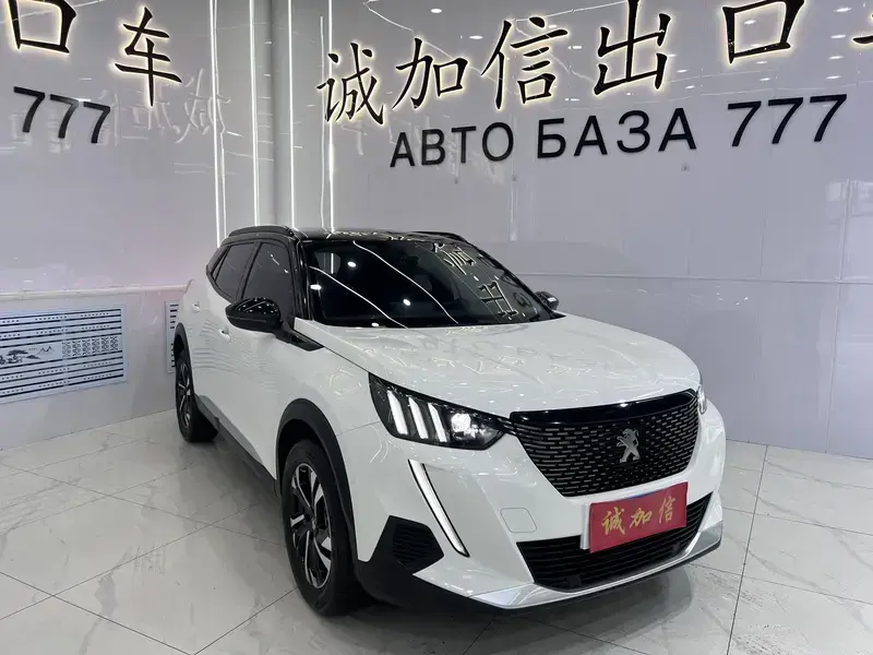 2022 Peugeot 2008 с пробегом 15 000 км