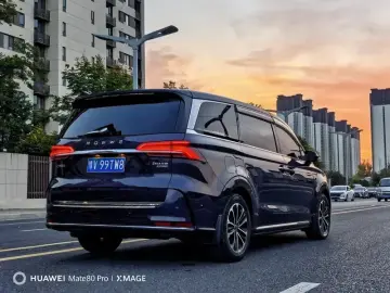 2021 Roewe iMAX8 с пробегом 80 000 км