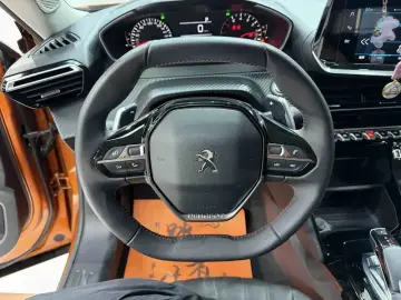 2022 Peugeot 2008 с пробегом 49 000 км