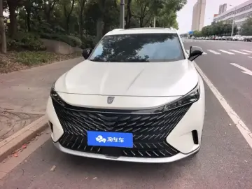 2023 Roewe RX5 с пробегом 13 000 км