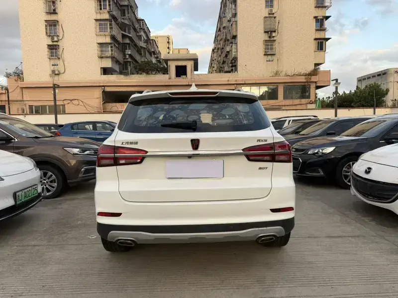 2020 Roewe RX5 с пробегом 65 000 км