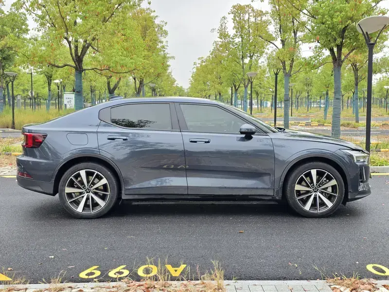 2020 Polestar 2 с пробегом 84 000 км