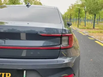 2020 Polestar 2 с пробегом 84 000 км
