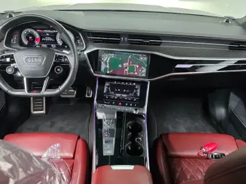 2021 Audi S7 с пробегом 93 503 км