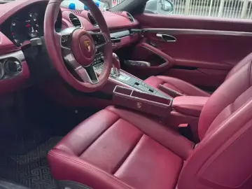 2020 Porsche 718 Spyder с пробегом 26 000 км