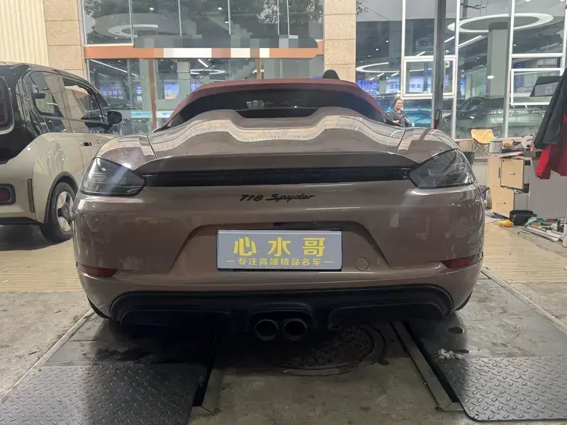 2023 Porsche 718 Spyder с пробегом 37 000 км