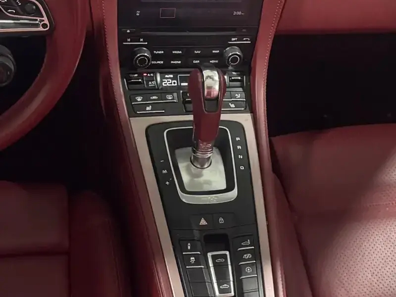 2023 Porsche 718 Spyder с пробегом 37 000 км