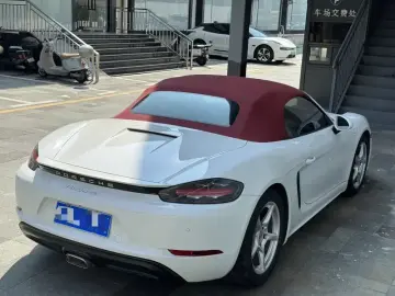 2020 Porsche 718 Spyder с пробегом 25 000 км