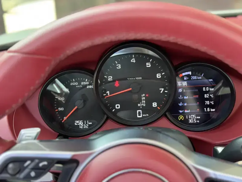 2020 Porsche 718 Spyder с пробегом 25 000 км