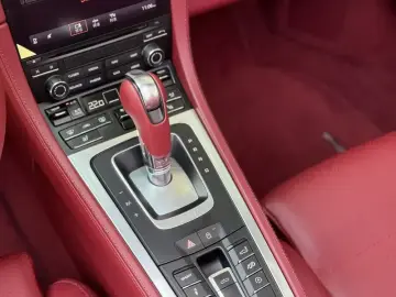 2020 Porsche 718 Spyder с пробегом 25 000 км