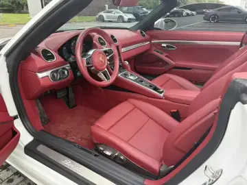 2023 Porsche 718 Spyder с пробегом 8 000 км