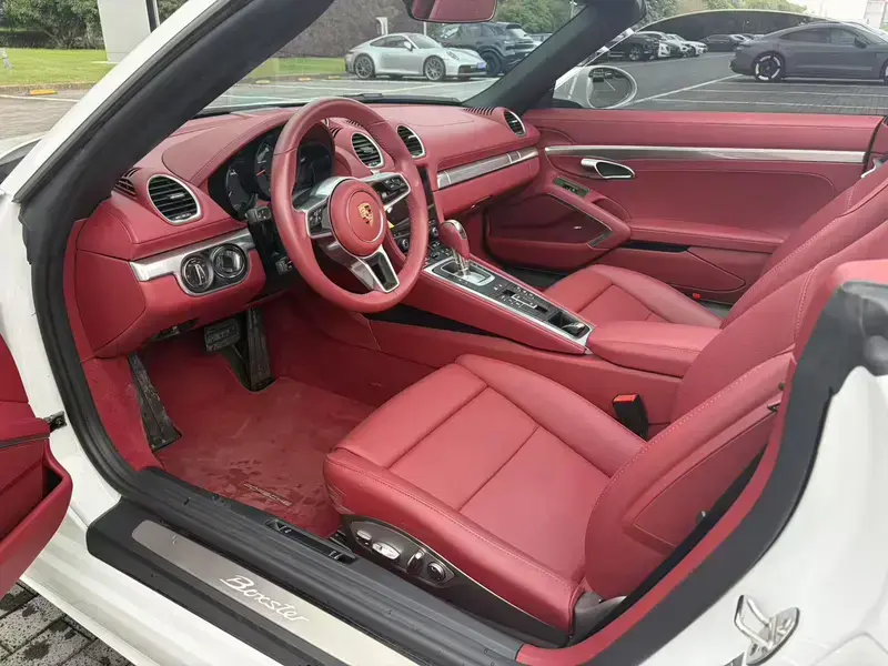 2023 Porsche 718 Spyder с пробегом 8 000 км