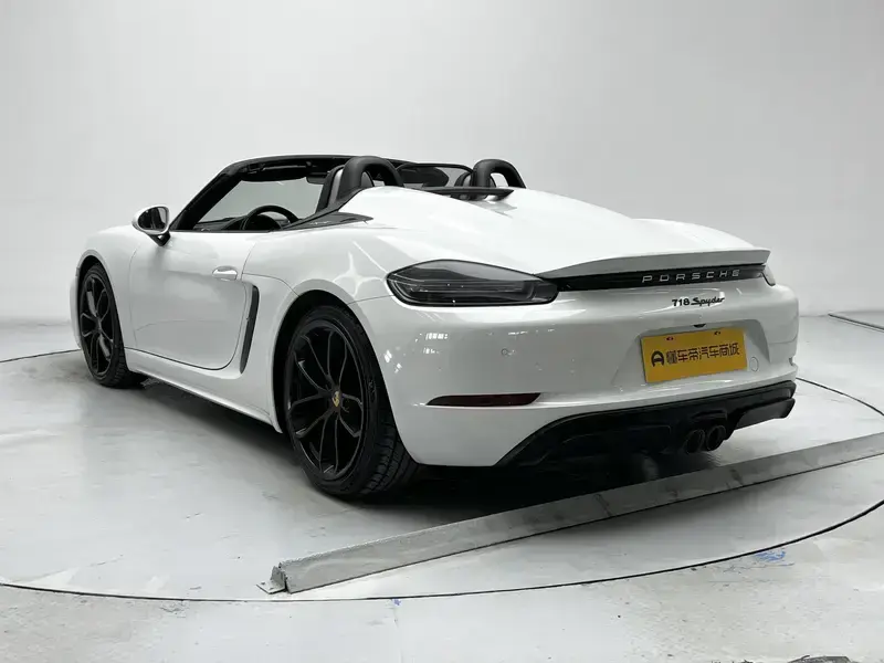 2023 Porsche 718 Spyder с пробегом 128 400 км