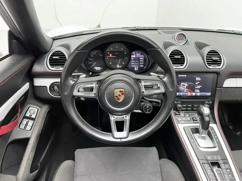 2023 Porsche 718 Spyder с пробегом 128 400 км