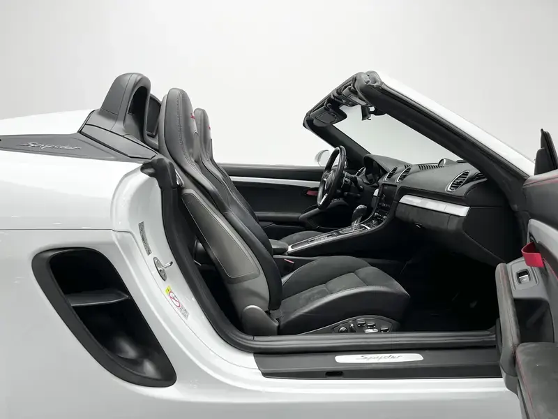 2023 Porsche 718 Spyder с пробегом 128 400 км
