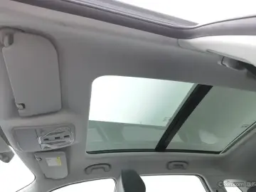 2025 Roewe RX5 с пробегом 12 100 км