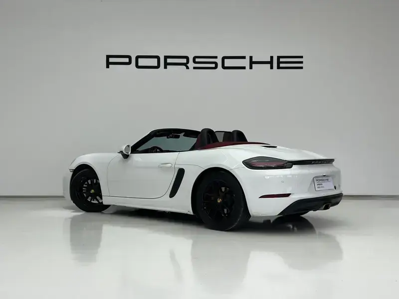 2023 Porsche 718 Spyder с пробегом 26 000 км