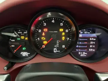 2023 Porsche 718 Spyder с пробегом 26 000 км