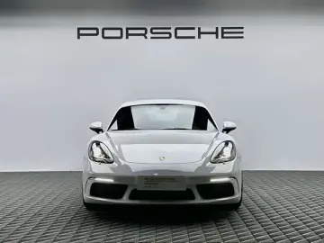 2020 Porsche 718 Spyder с пробегом 10 000 км