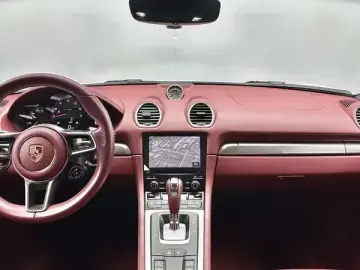 2020 Porsche 718 Spyder с пробегом 10 000 км