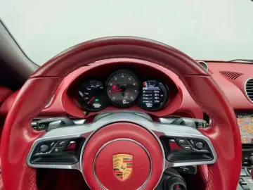 2023 Porsche 718 Spyder с пробегом 23 000 км