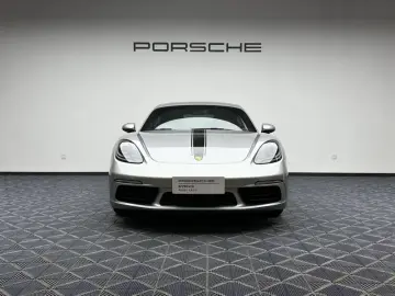 2023 Porsche 718 Spyder с пробегом 8 000 км