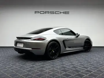 2023 Porsche 718 Spyder с пробегом 8 000 км