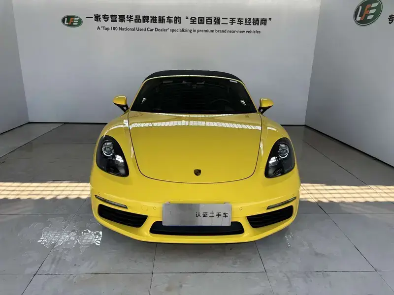 2023 Porsche 718 Spyder с пробегом 12 000 км