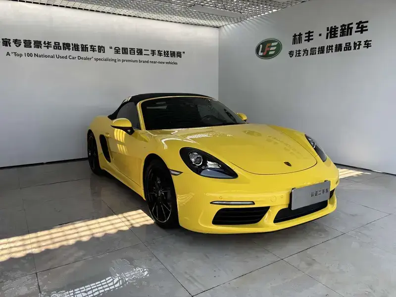 2023 Porsche 718 Spyder с пробегом 12 000 км