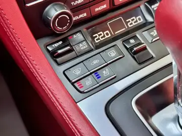 2022 Porsche 718 Spyder с пробегом 38 000 км