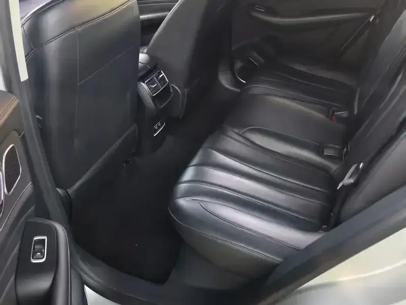 2020 Roewe RX5 Max с пробегом 80 000 км