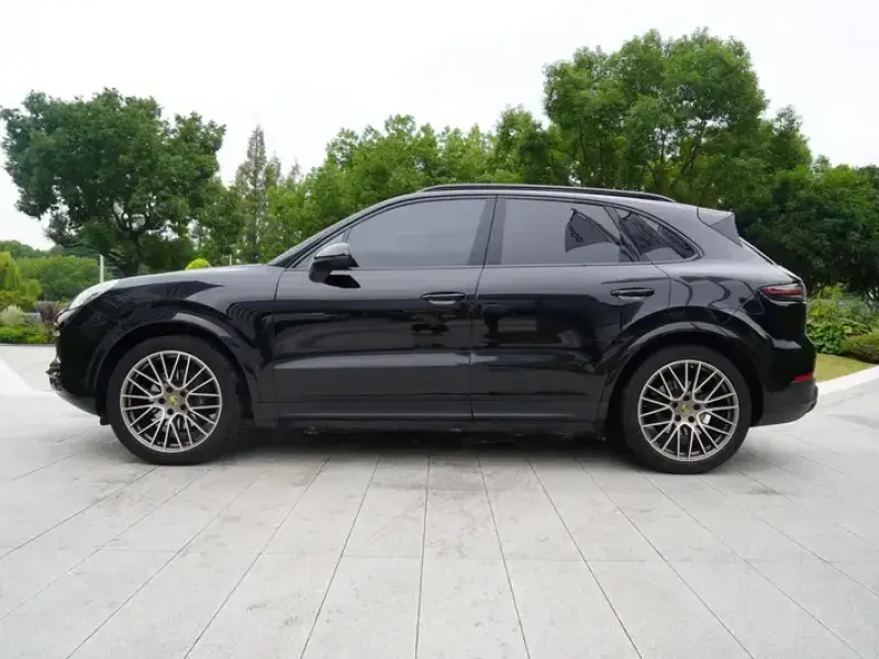 2023 Porsche Cayenne с пробегом 49 500 км
