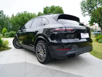 2023 Porsche Cayenne с пробегом 49 500 км