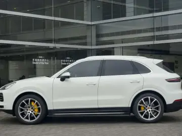 2019 Porsche Cayenne с пробегом 49 600 км