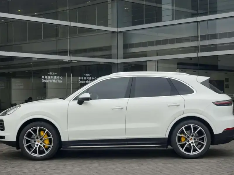 2019 Porsche Cayenne с пробегом 49 600 км