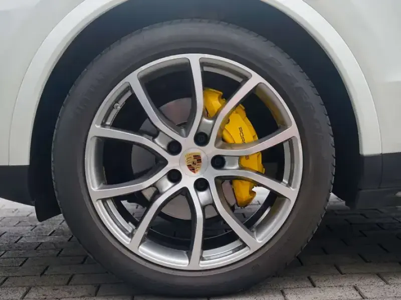 2019 Porsche Cayenne с пробегом 49 600 км