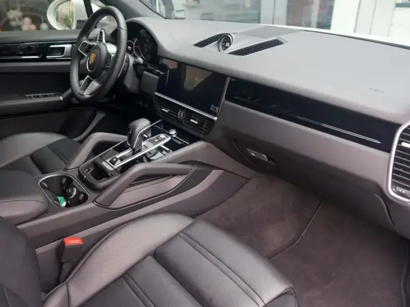 2019 Porsche Cayenne с пробегом 49 600 км