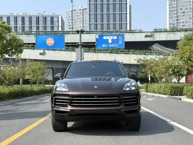2019 Porsche Cayenne с пробегом 70 000 км