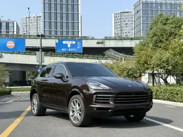 2019 Porsche Cayenne с пробегом 70 000 км