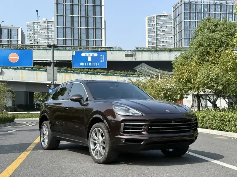 2019 Porsche Cayenne с пробегом 70 000 км
