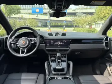 2019 Porsche Cayenne с пробегом 70 000 км
