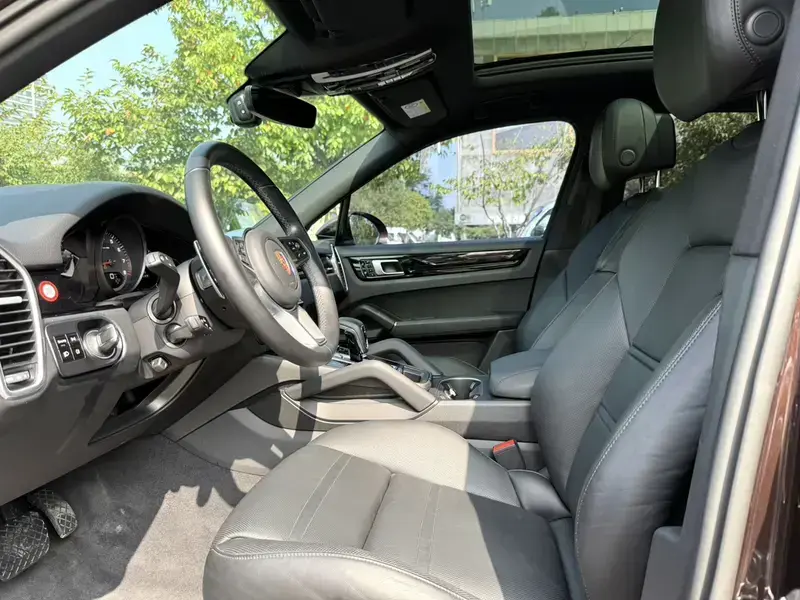 2019 Porsche Cayenne с пробегом 70 000 км