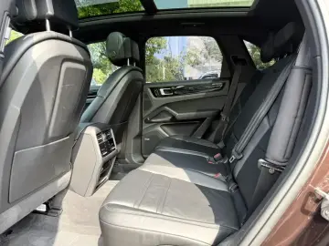 2019 Porsche Cayenne с пробегом 70 000 км