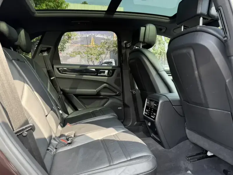 2019 Porsche Cayenne с пробегом 70 000 км