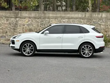 2019 Porsche Cayenne с пробегом 79 000 км